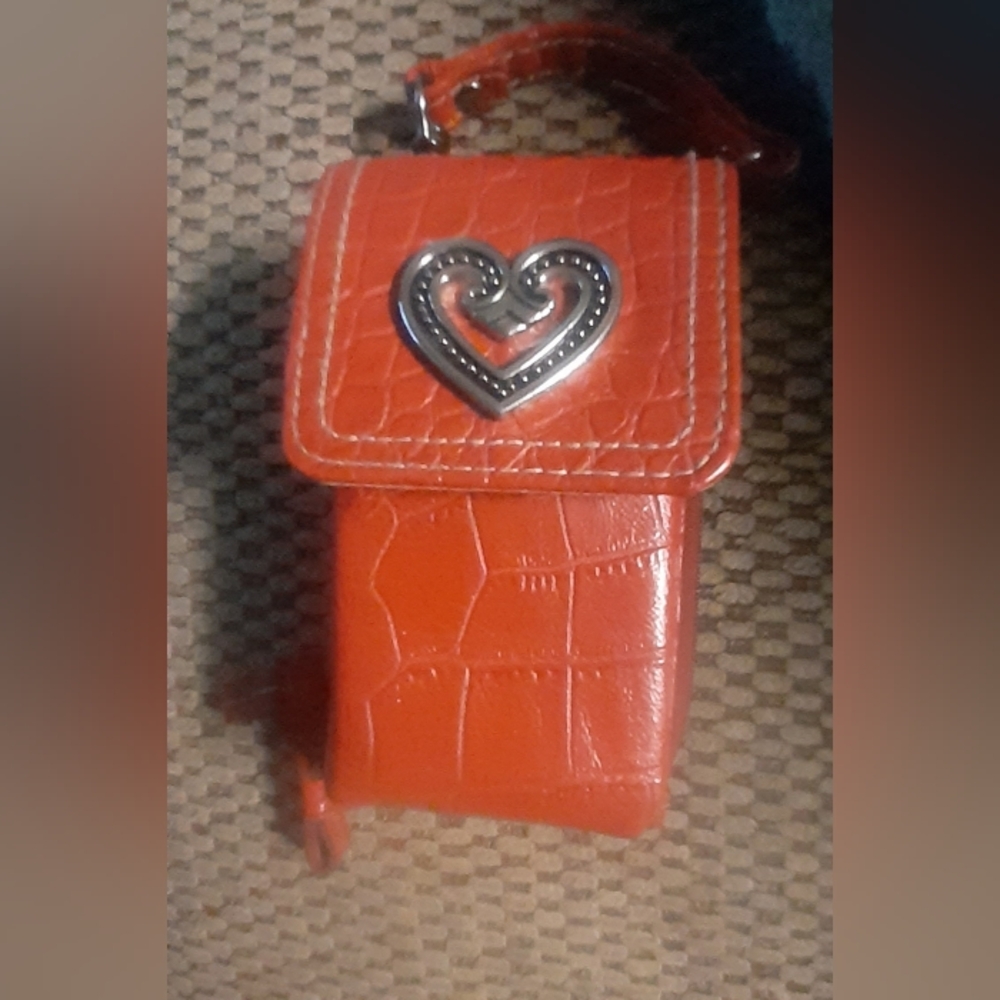 Buxton small cellphone or cigarette case
